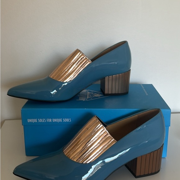 Fleuvog shoes, size 10 women. - Picture 3 of 5